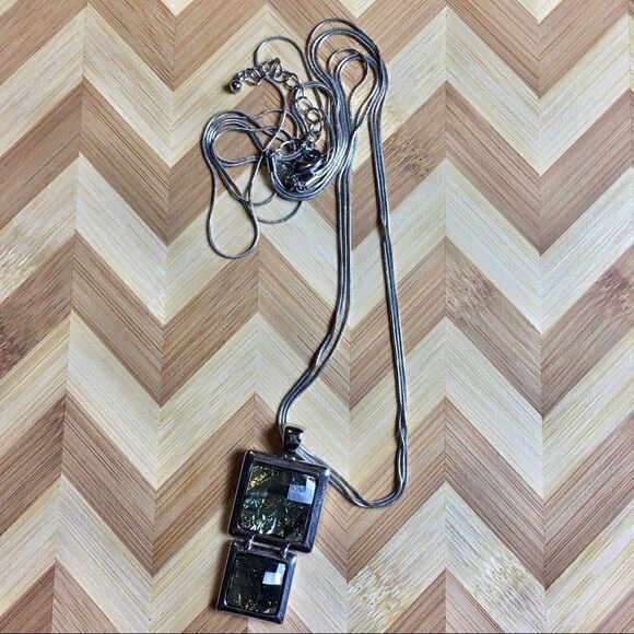 Lía Sophia Necklace   - Picture 5 of 9